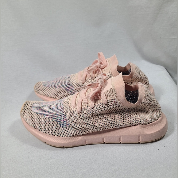 Adidas Swift Run Prime Knit Womens Runner Shoes icy pink- Size 9 women's - Picture 1 of 7